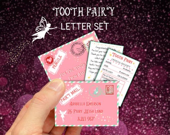Puede incluir: Un juego de cartas de Hada de los Dientes rosa con una ilustración de hada y el texto "Tooth Fairy Letter Set". El juego incluye una carta, un recibo y un sobre con la dirección "26 Fairy Wish Land".