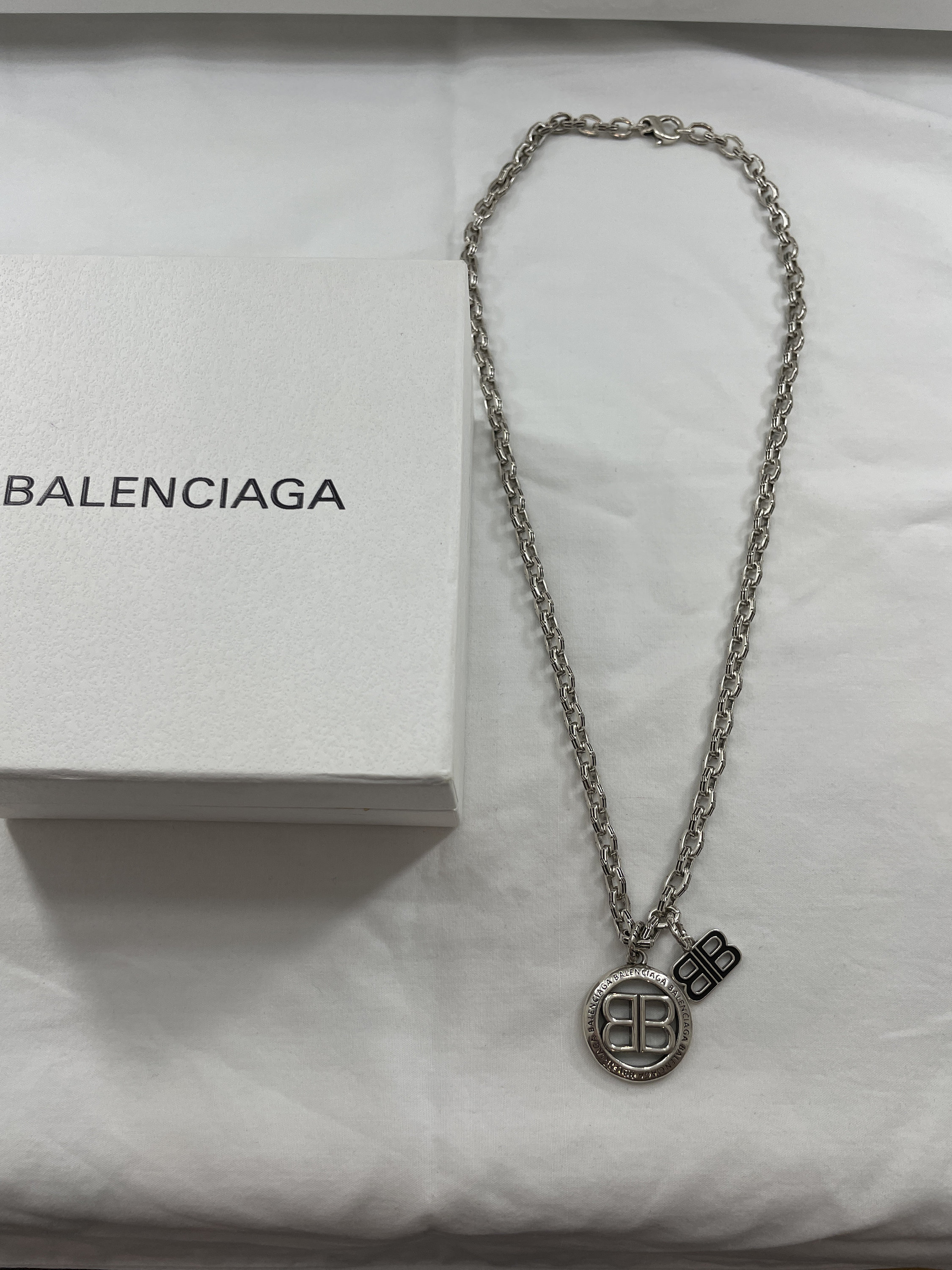 Fendi chain hotsell mens