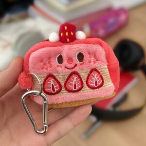 Strawberry Cake Earphone Case Cute Coin Purse Aesthetic Pouch Keychain Plush With Zipper Novelty Gifts For Her