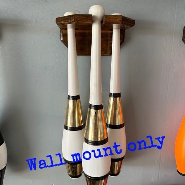 Wall mount 3 juggling club