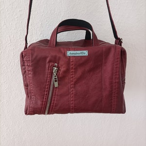 Aus alt mach neu! 2 in 1 Umhängetasche!  Boxy Bag, große Kulturtasche, abnehmbarer Schultergurt, Tragehenkel