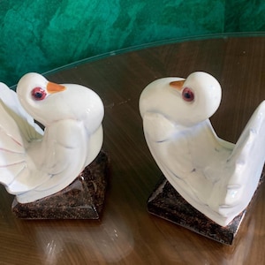 Art Deco Pigeon Bookends, Crackle Glazed Ceramic by Gabriel Fourmaintraux, Desvres, French Antique Bookends, White Ceramic Doves Gift