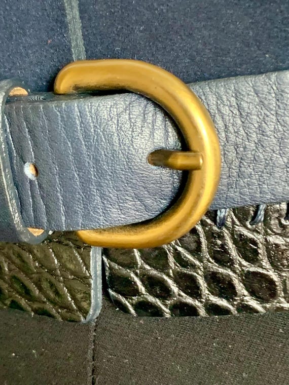 Buy Wide Black and Gold Bi-leather Belt Worth “new York  display picture 2