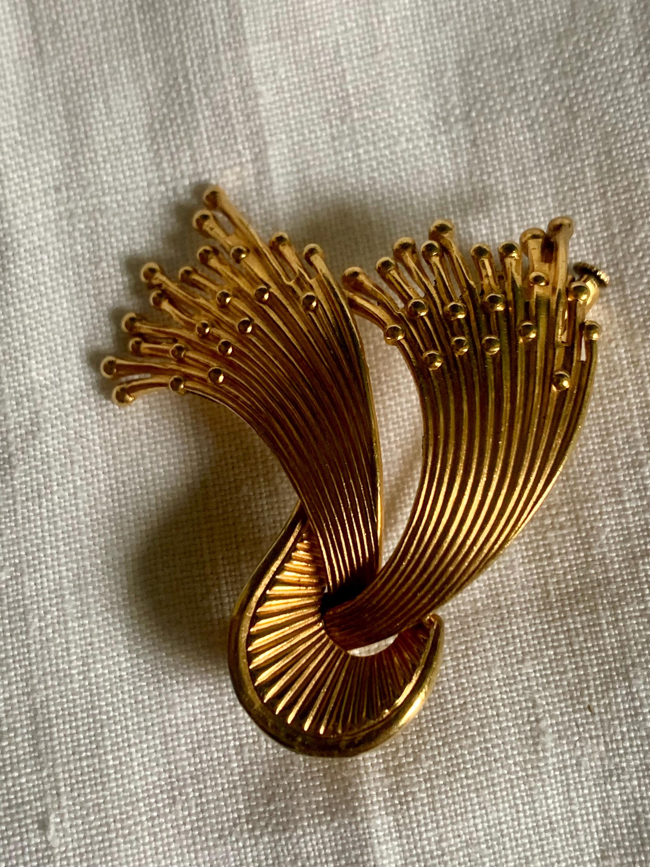Guy Laroche Brooch - Etsy Canada