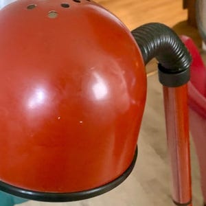 Lámpara de pie flexible ALDA de los años 70 - pieza rara - burdeos y negro