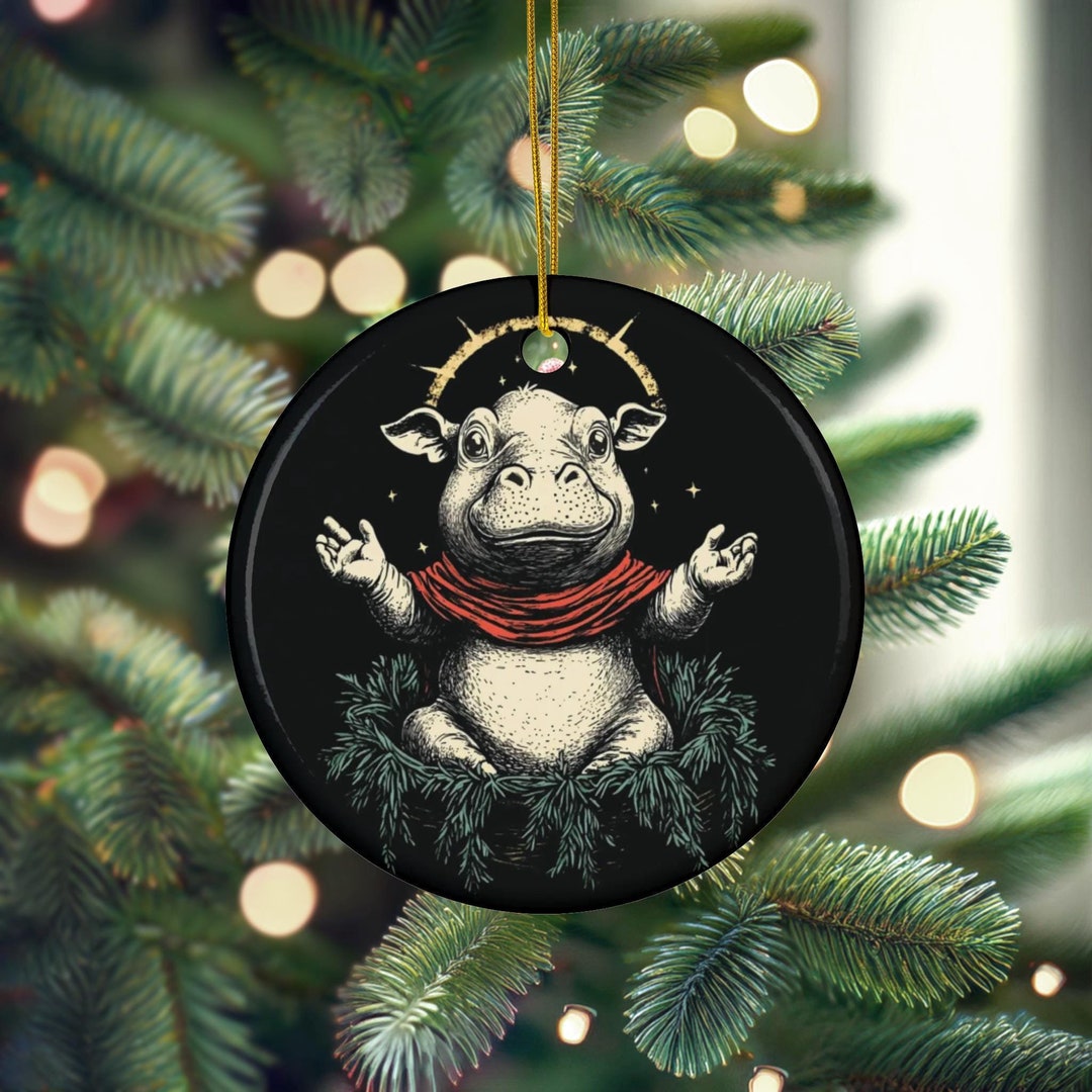 ベビージーザス Moo Deng クリスマスオーナメント | Moo Deng