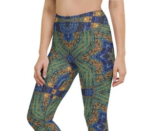 Verde Mosaic Capri Leggings: Boho Yoga Pants with Pocket