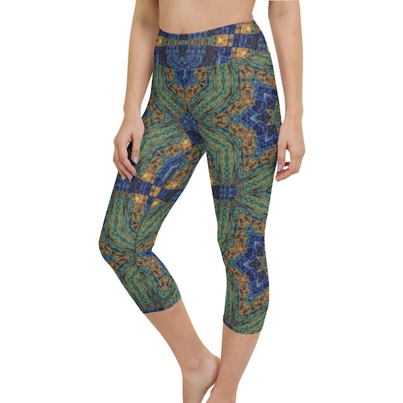 Verde Mosaic Capri Leggings: Boho Yoga Pants with Pocket