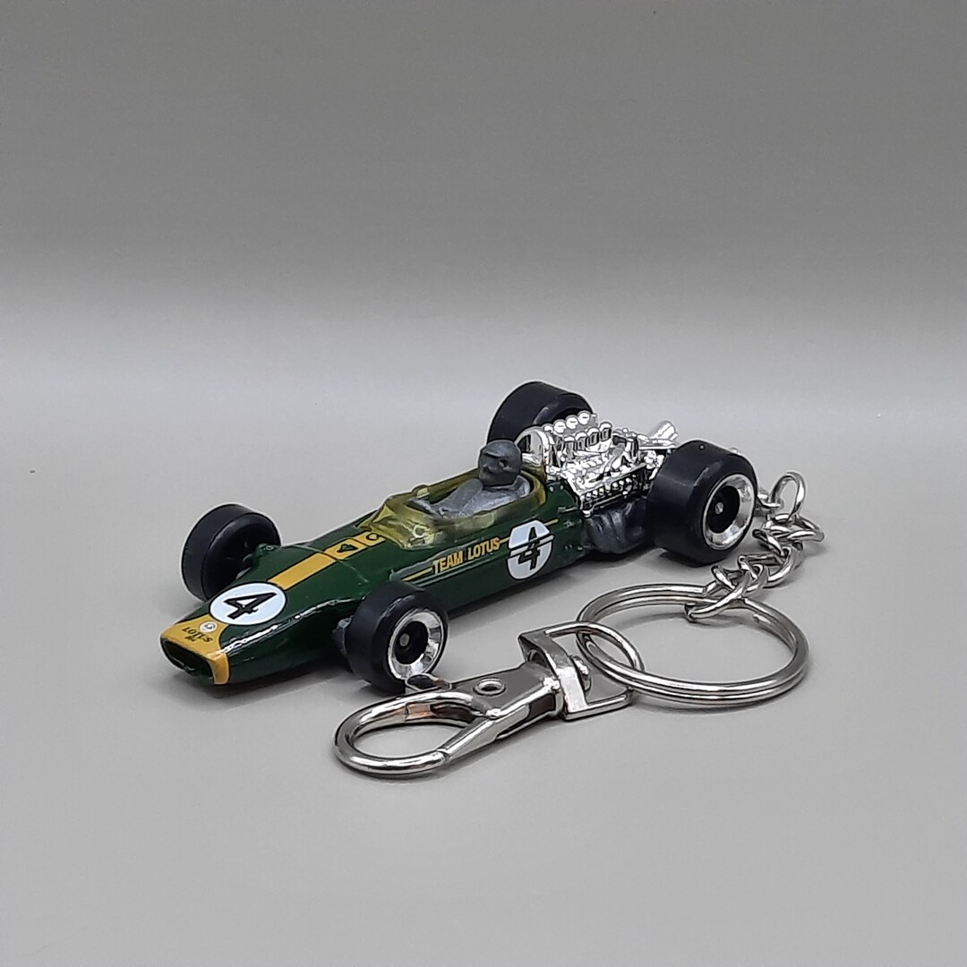 Vintage F1 Racecar Keychain in Gift Box, 1967 British Green Formula 1 ...