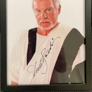 Sir Derek Jacobi 100% Hand Signed, Guaranteed, Gladiator Framed Photo (10&#39; X 8&#39;) With Certificate Of Authenticity (COA)