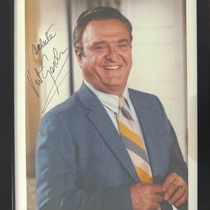 Vincent Gardenia, ator americano indicado ao Oscar, foto original assinada à mão e montada, 100% garantida, 25 cm x 20 cm, com certificado de autenticidade.