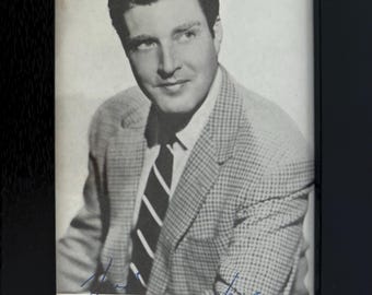 David Hughes, 100% Guaranteed Hand Signed Photo Presentation, Framed 15cm x 10cm - With COA - Certificate Of Authenticity.