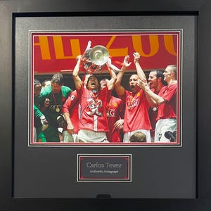 カルロス・テベス サイン入り写真 証明書付きCarlos tevez - Etsy 日本