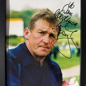 Kenny Dalglish, Celtic, Liverpool FC And Scotland Legend - 10&#39;x8&#39; inch Stunning Framed Dedicated and 100% Genuine Hand Signed Photo With COA