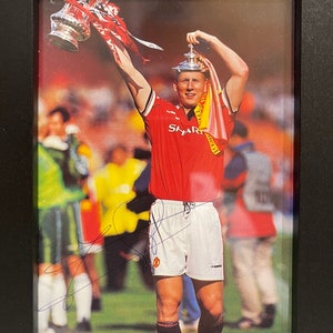 Jaap Stam - Manchester Utd And Ajax Legend - Genuine Hand Signed & Framed (7&quot; inch X 5&quot; inch) Photo With Certificate Of Authenticity (COA).