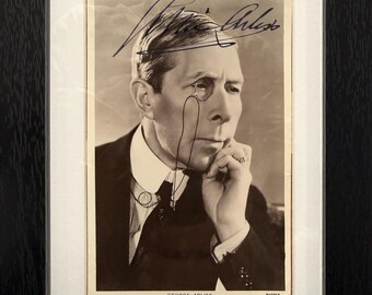 George Arliss RARE Stunning Genuine 100% Guaranteed Hand Signed Photo Presentation (15cm x 10cm) - With COA Certificate Of Authenticity