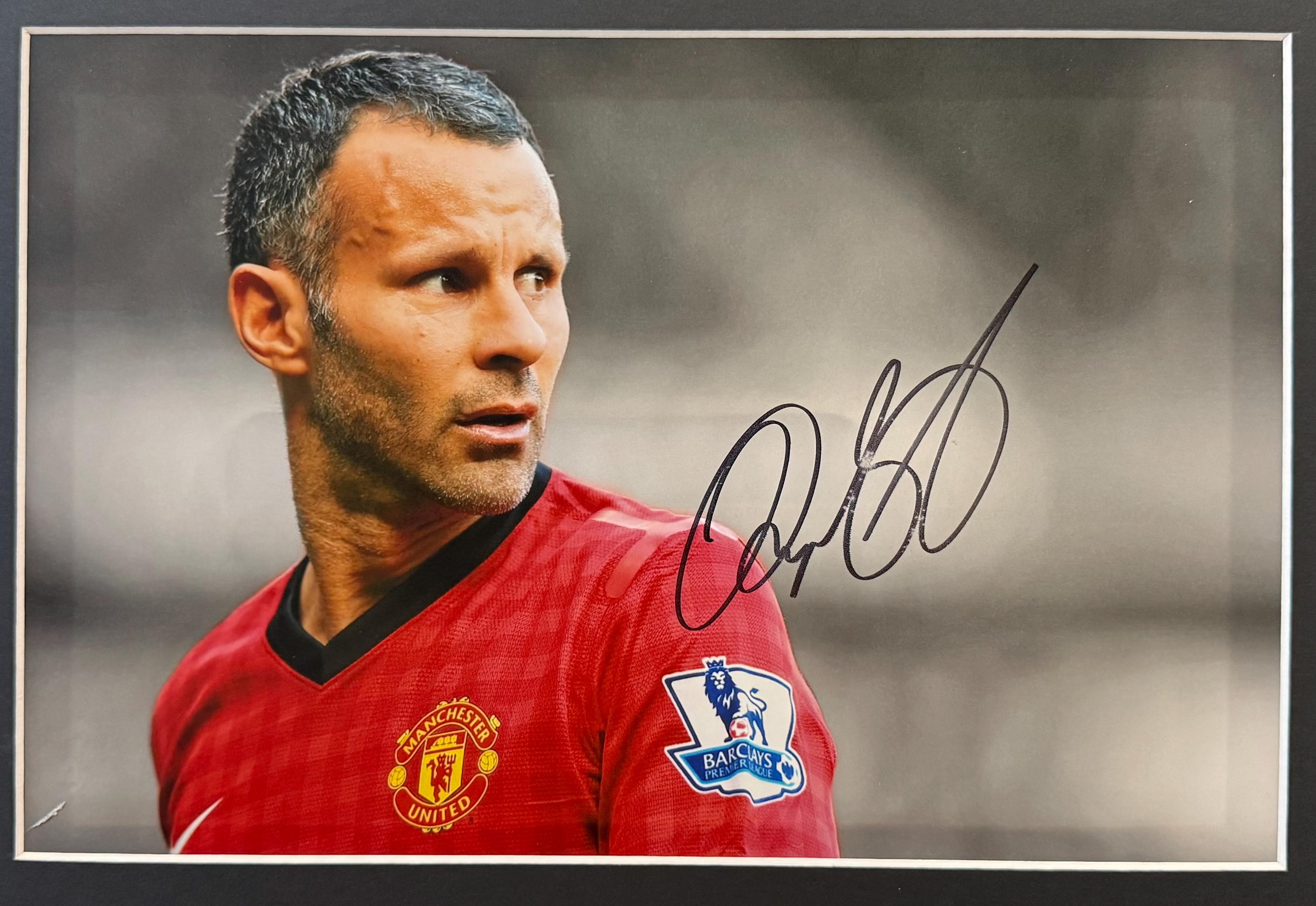 ライアン・ギグスの 100% オリジナル、正規の直筆サイン入り、額入り