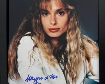 ピアース・ブロスナン / イザベラ・スコルプコ本人サイン入り写真