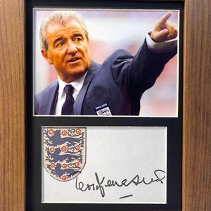Terry Venables, ex-técnico da Inglaterra e do Spurs, cartão emoldurado assinado à mão (8' polegadas x 6' polegadas) e apresentação de fotos, com certificado de autenticidade