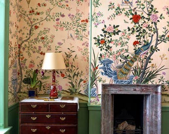 Beige chinoiseriebehang, takken en vogels bloemen Peel Stick muurdecoratie