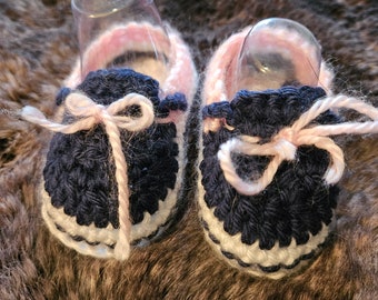 Handmade Crochet Baby Shoes 0-3 months