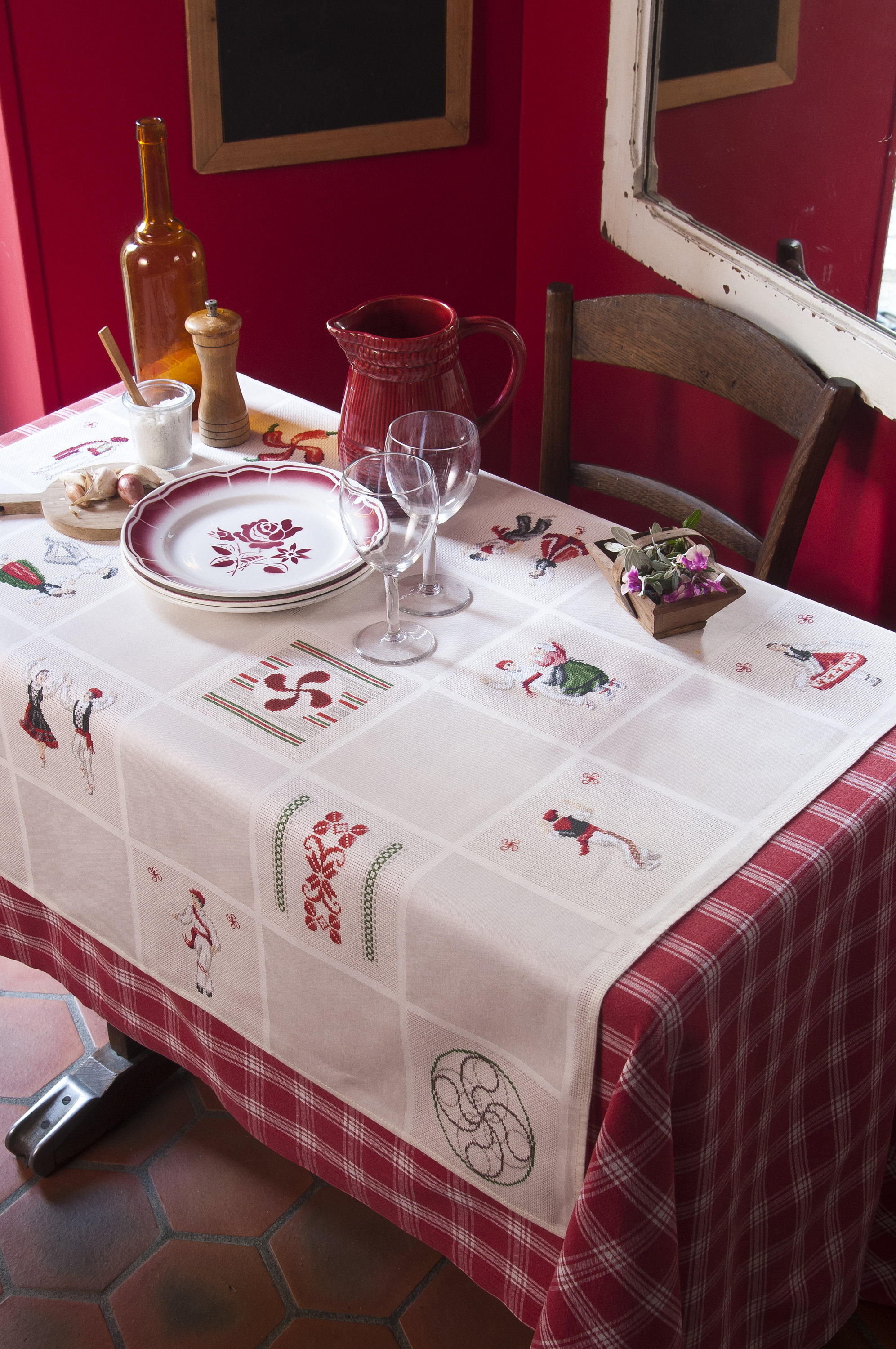 Nappe Basque ETXEA 3m Avec 6 Serviettes - 100% Coton Multicolore Neuf étiqueté