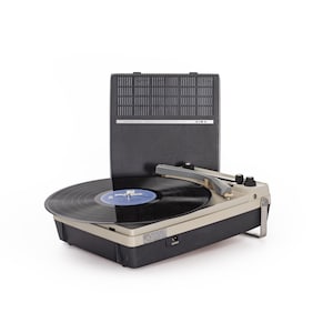 Vintage 60s Aiwa P-172 Portable Turntable / Made in Japan / Turntable Record Player 60s / Portable AIWA Vinyl Record Player