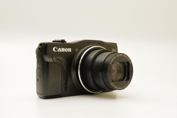 Canon Powershot SX700 HS Digital Camera, 30x Optical Zoom, 16.1MP