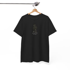 Newcastle United Magpies Unisex T-Shirt aus schwerer Baumwolle, lässiges Fan-Shirt, Sportbekleidung, Geschenk für Fußballliebhaber, Alltagskleidung, Team Merchandise Bild 6