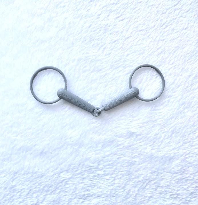 Mors Hobby Horse – Double Mors (eau + Cordon), Bride Synthétique, Rênes Blanches/noires, Strass, Fabriqué En Allemagne