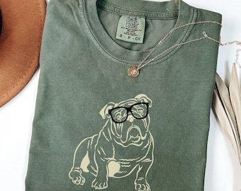 English Bulldog Shirt, Vintage Dog Shirt, Gift for Dog Mom, Bulldog Mama, Funny Bulldog Sweater Gift, Dog Lover Shirt, Bulldog T-shirt
