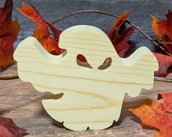 Recorte de fantasma de madera sin terminar. Figura de Halloween independiente. Fantasma de madera para pintar. Letrero para puerta DIY. Decoración otoñal espeluznante para bandejas.