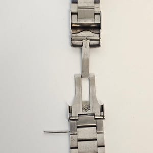 Invicta Bolt Model # 28980Automatic movement water resistant NOT WORKING image 4
