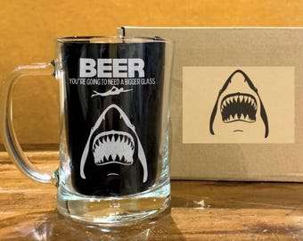 Chope à bière Shark Movie - Verre gravé avec boîte-cadeau - Chope à bière pour Noël, anniversaire, fête des pères