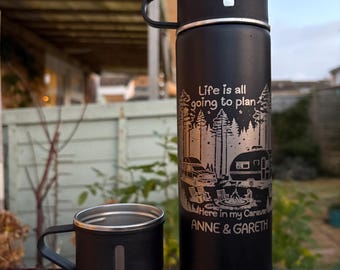 Coffret cadeau personnalisé flasque et gobelets caravane - Le prix est pour 1 flasque - Prénoms gravés