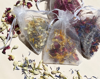 SET OF 10 organza bags filled with biodegradable confetti - wedding confetti - dried flower petals confetti - flower confetti - eco wedding