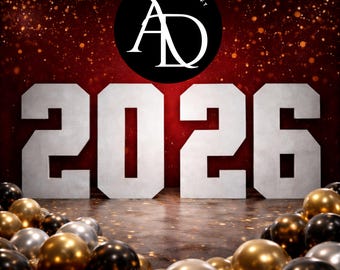 Fondo de graduación 2026 con globos rojos brillantes, negros, dorados y plateados, fondo de estudio para fotomatón digital PNG