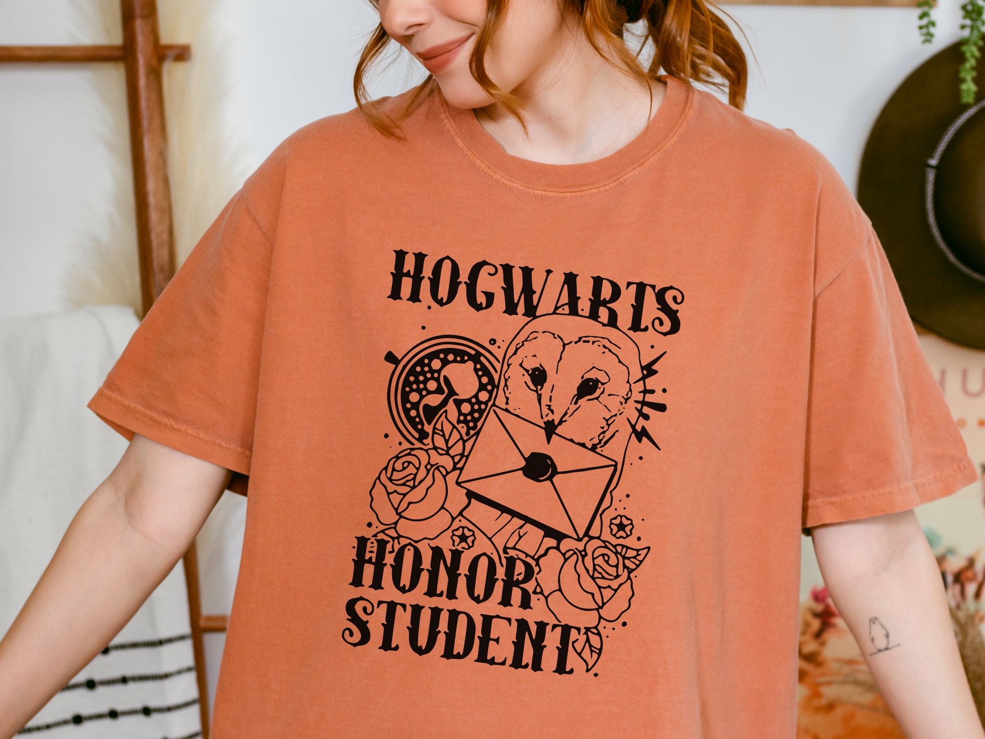 Hedwig Shirt - Etsy | T-Shirts