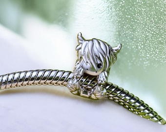 Hanging Highland Cow 925 Sterling Silver Pendant | Highland Cow Charm | Bracelet Pendant | Fits Pandora Bracelet | Gift for Her | Cute Gifts