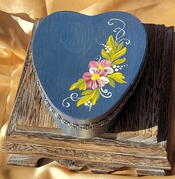 Vintage Blue Hand Painted Bauernmalerei Heart Tri… - image 1