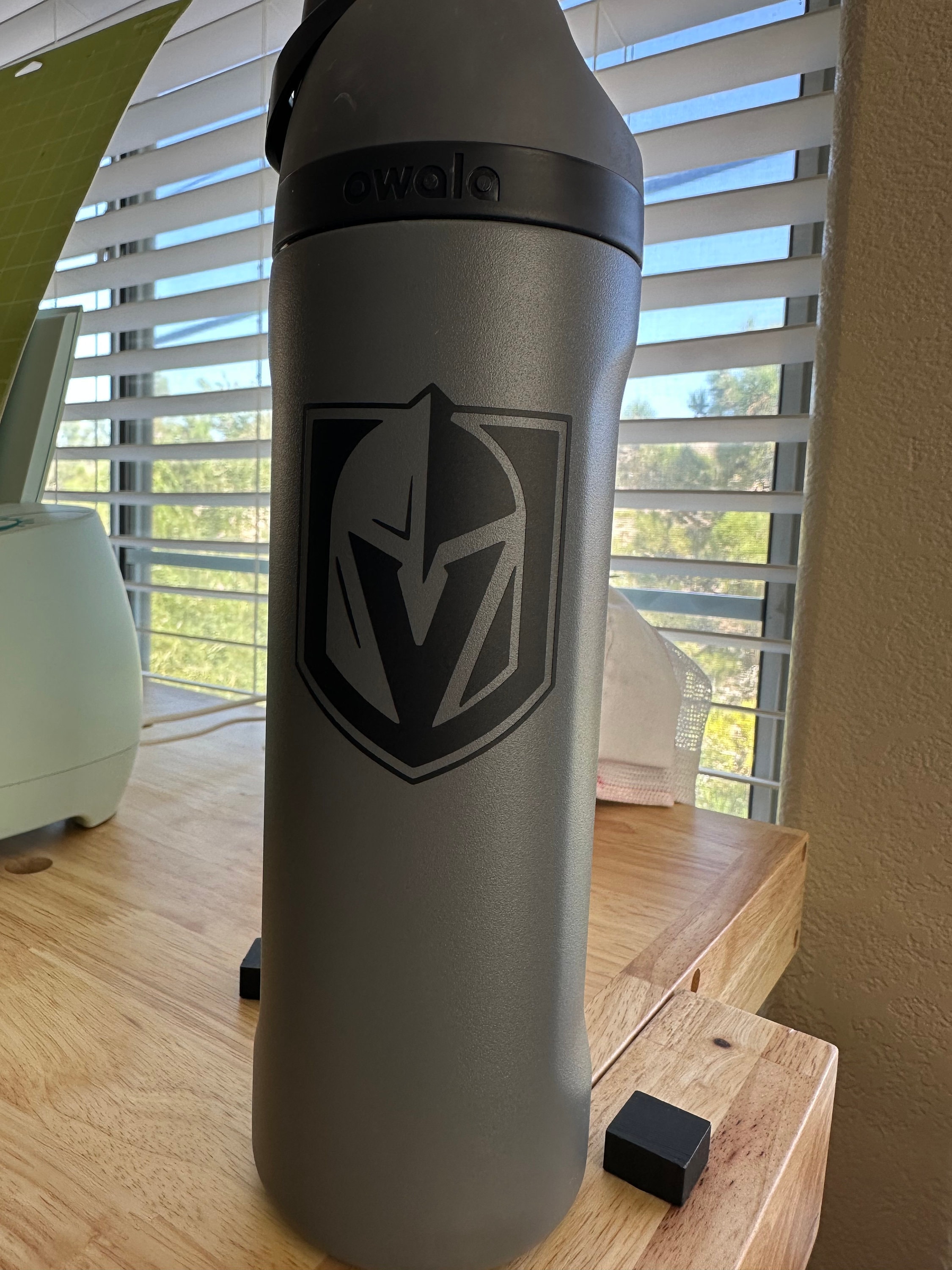 For anyone wondering— HydroFlask 32-40oz boots fit the 40oz Owala! : r/Owala