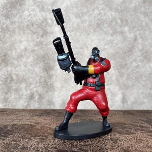 Pyro TF2 Hand Painted 3D Printed Solid Resin ~8.25in/209mm