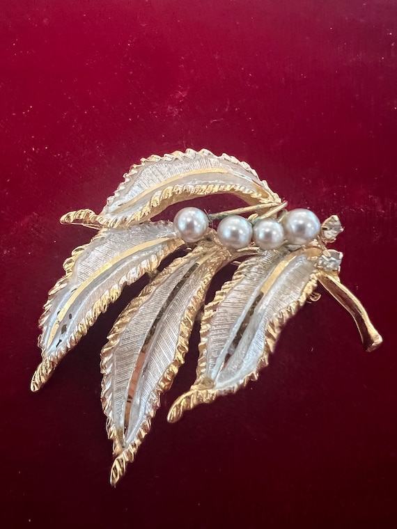 Vintage signed BSK pearl brooch