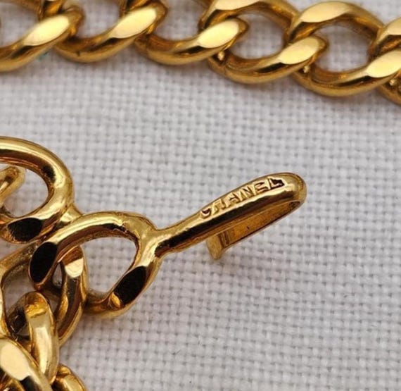 Vintage CHANEL multiple layer golden chain belt Chanel Layered Gold Chain Belt Vintage CHANEL Multiple Layer  main image 3
