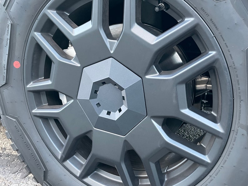 Wheel Caps for Tesla Cybertruck Carbon Fiber Rim Center Covers image 8