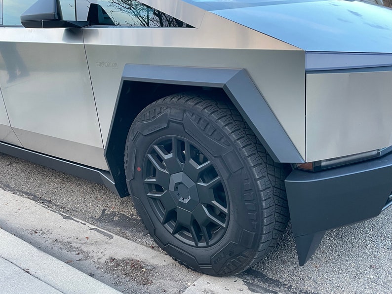 Wheel Caps for Tesla Cybertruck Carbon Fiber Rim Center Covers image 4