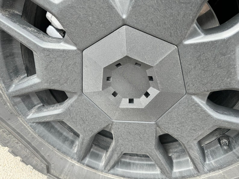 Wheel Caps for Tesla Cybertruck Carbon Fiber Rim Center Covers image 10