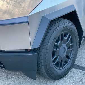 Wheel Caps for Tesla Cybertruck Carbon Fiber Rim Center Covers image 3