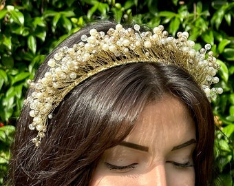 Pearl Crystal  Wedding Tiara  / Pearl Gold Bridal Tiara  / Pearl Bridal Crown