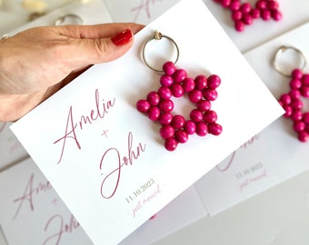 Personalized Wedding Souvenir for guests / Custom Wooden Bead Keychain / Engagement Favors